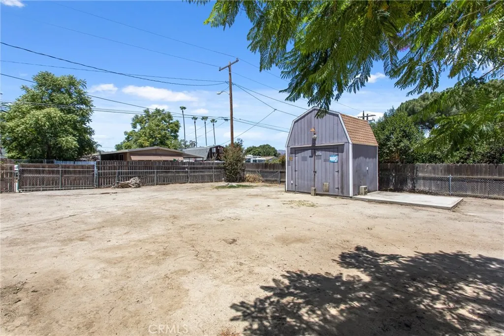 main property photo 26