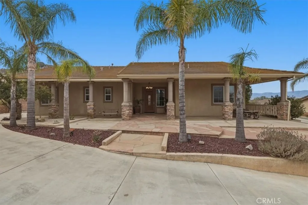 main property photo 13