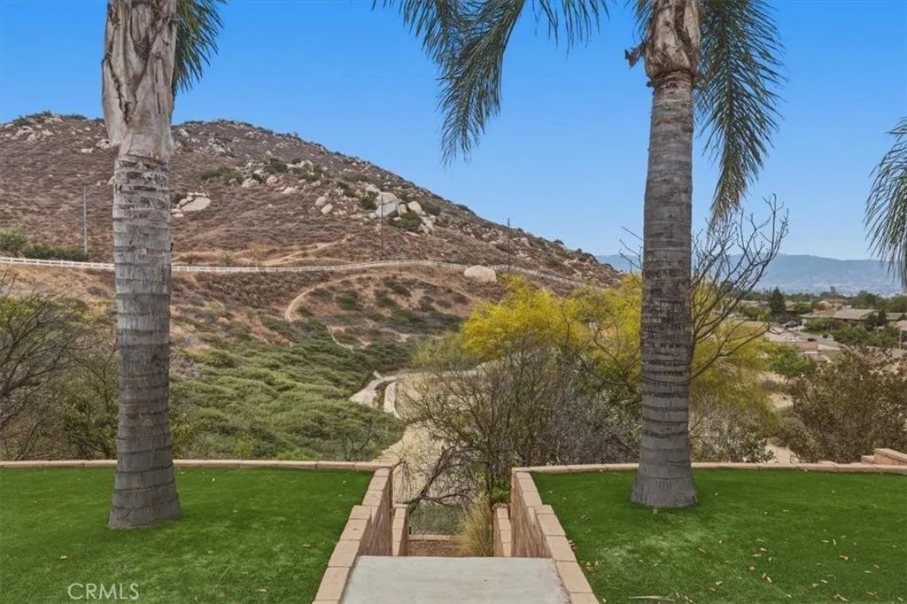 main property photo 59