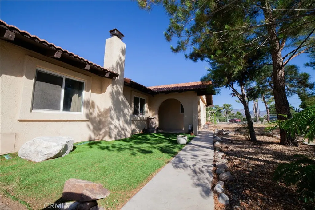 main property photo 2