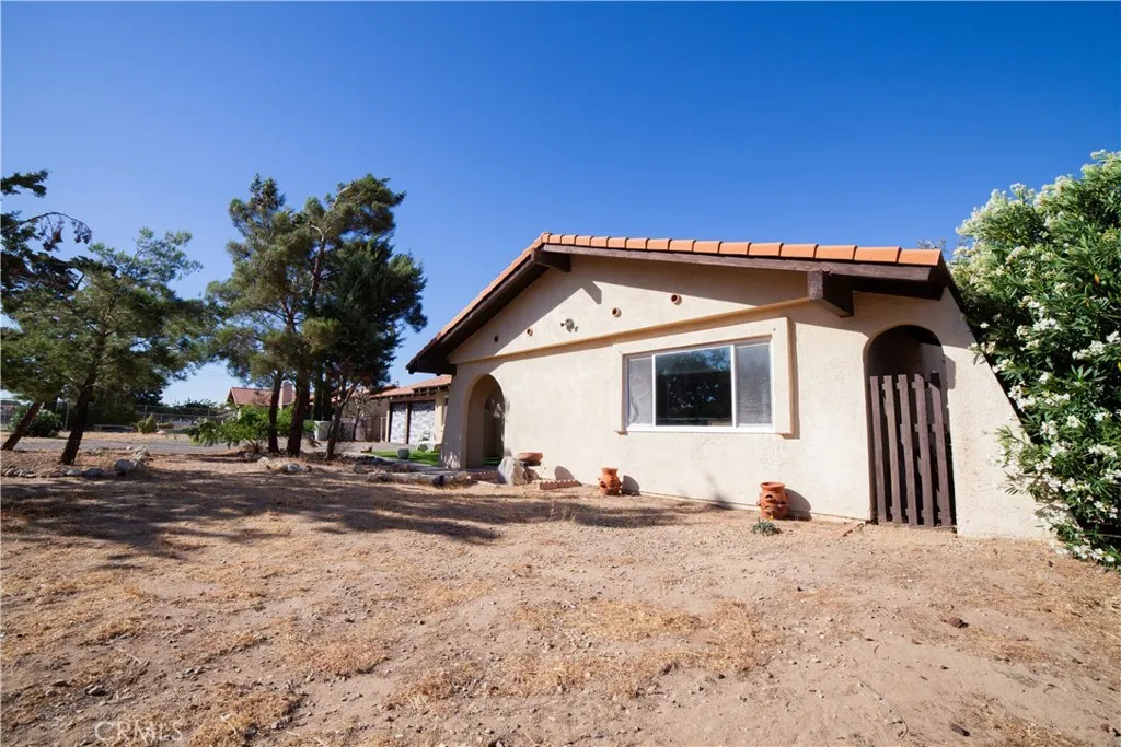 main property photo 5