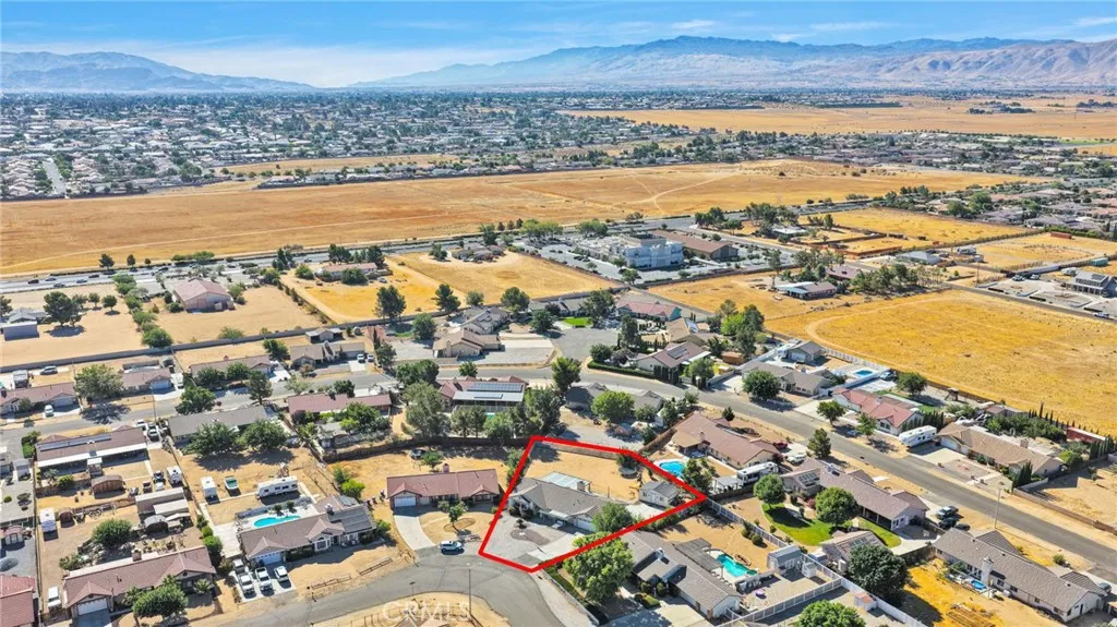 main property photo 5