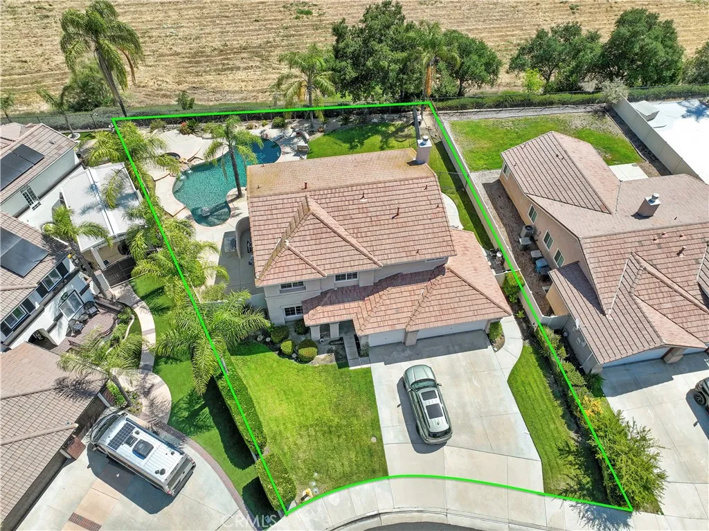 main property photo 34