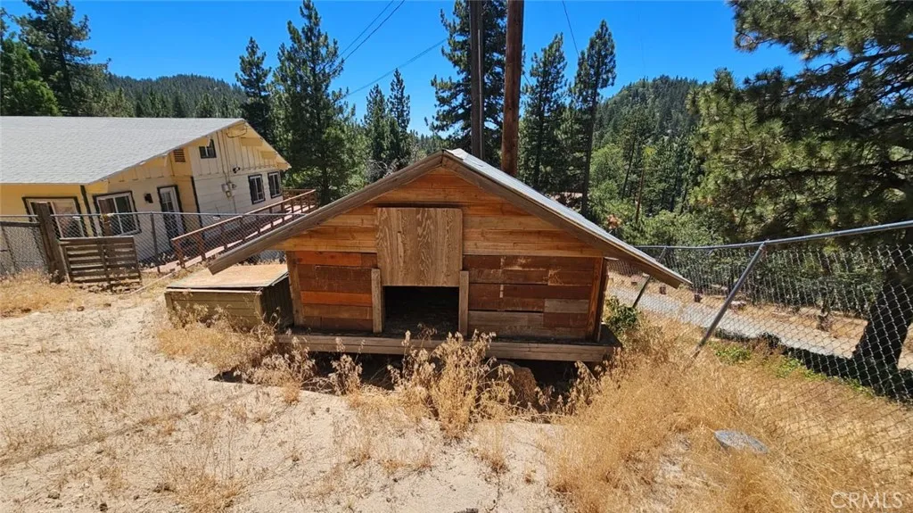 main property photo 40