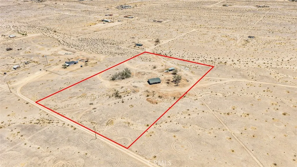 main property photo 29
