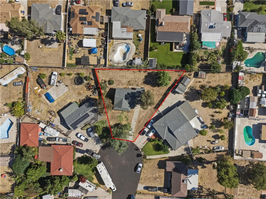 main property photo 31
