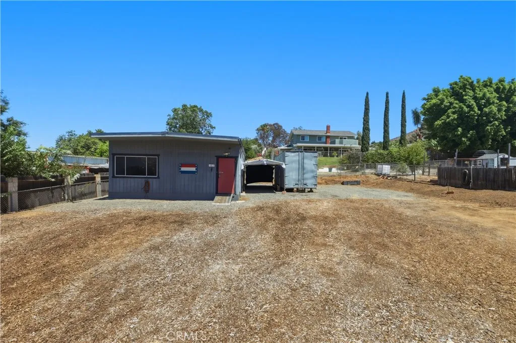 main property photo 42