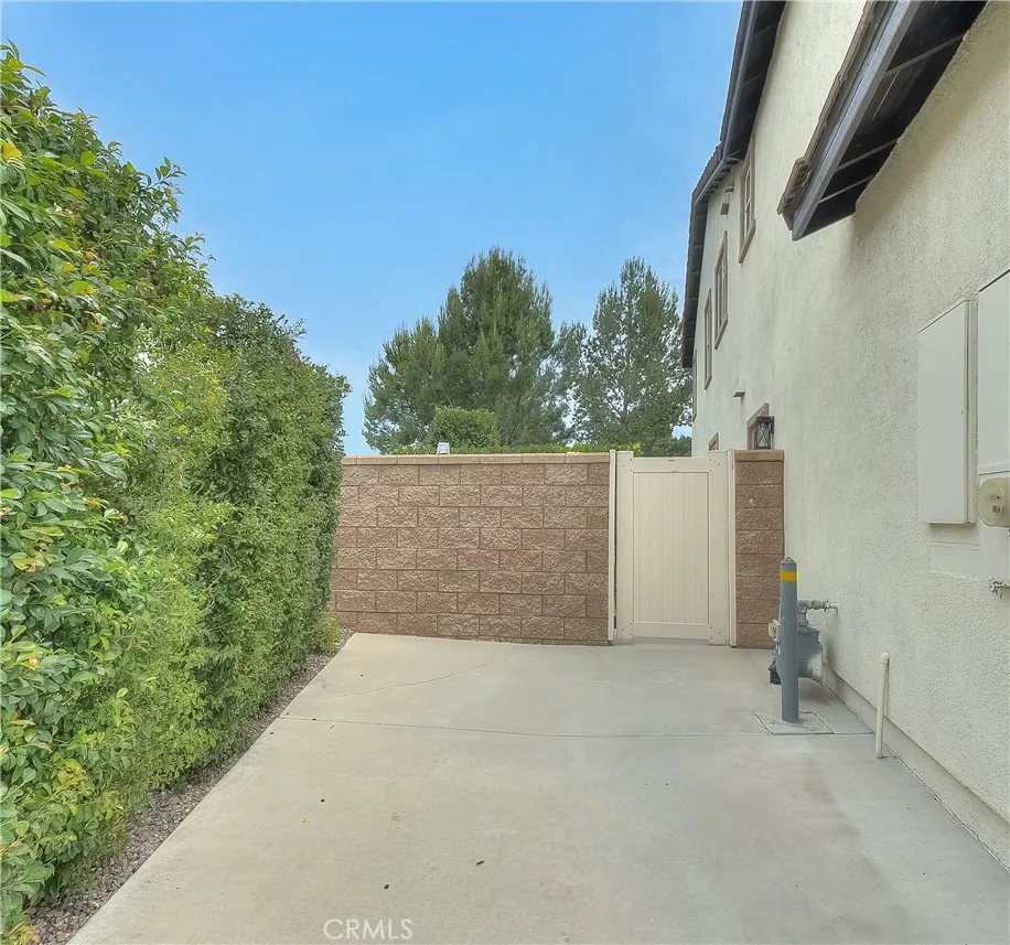 main property photo 74