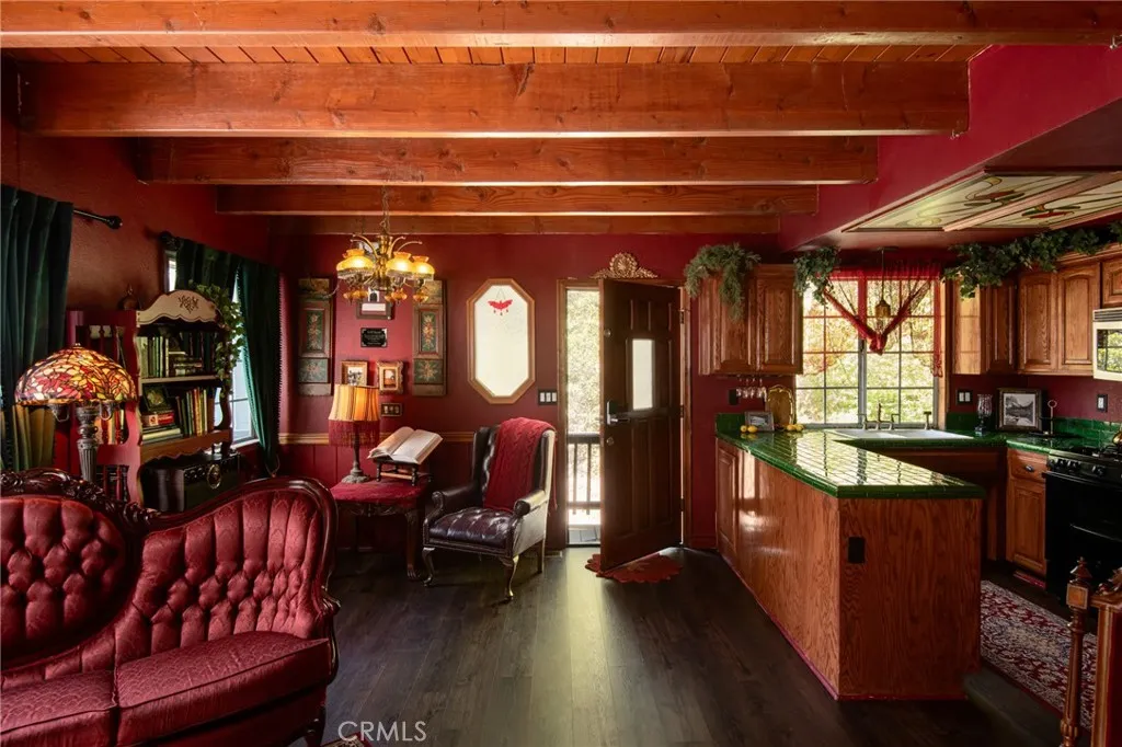 main property photo 7