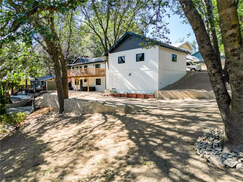 main property photo 59