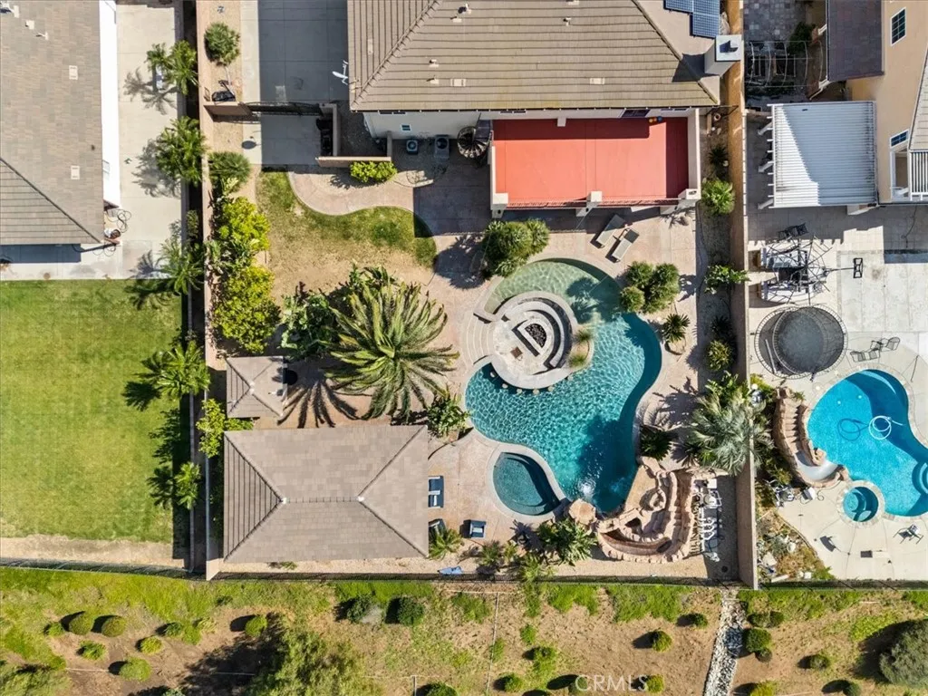 main property photo 70