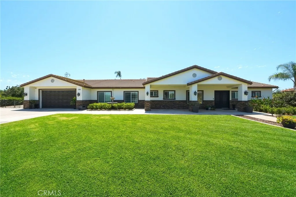 main property photo 0