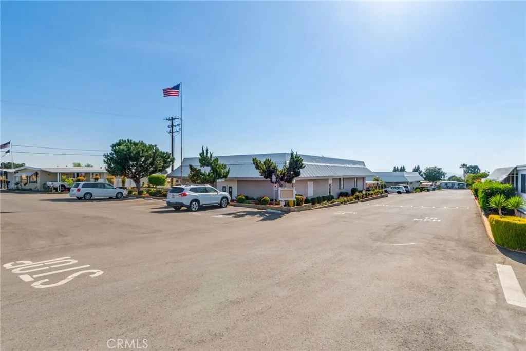 main property photo 38