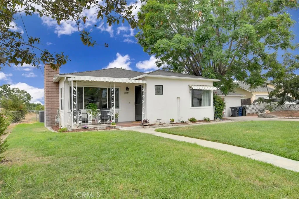 main property photo 1