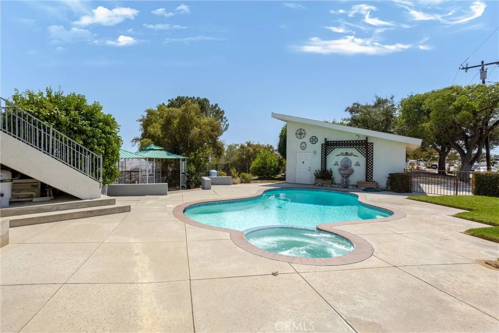 main property photo 42