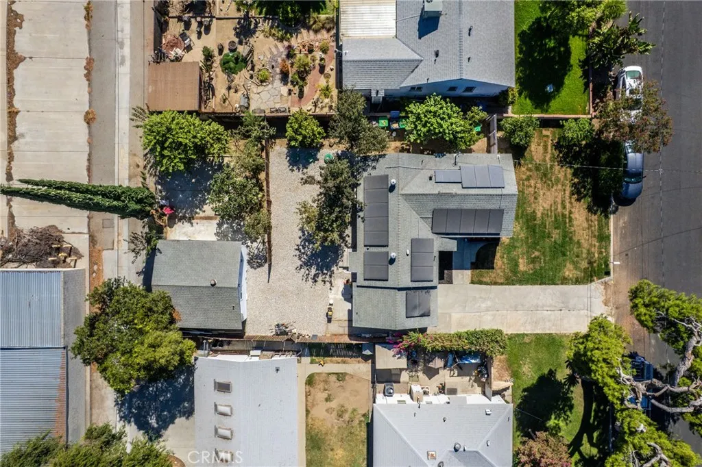 main property photo 41