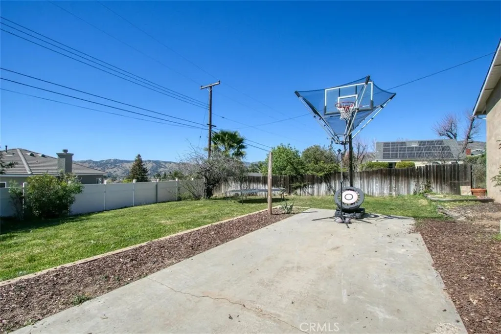 main property photo 50