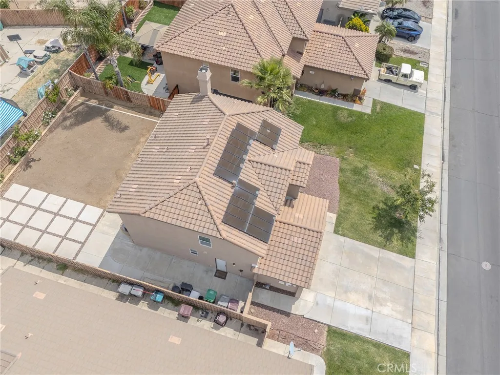 main property photo 24