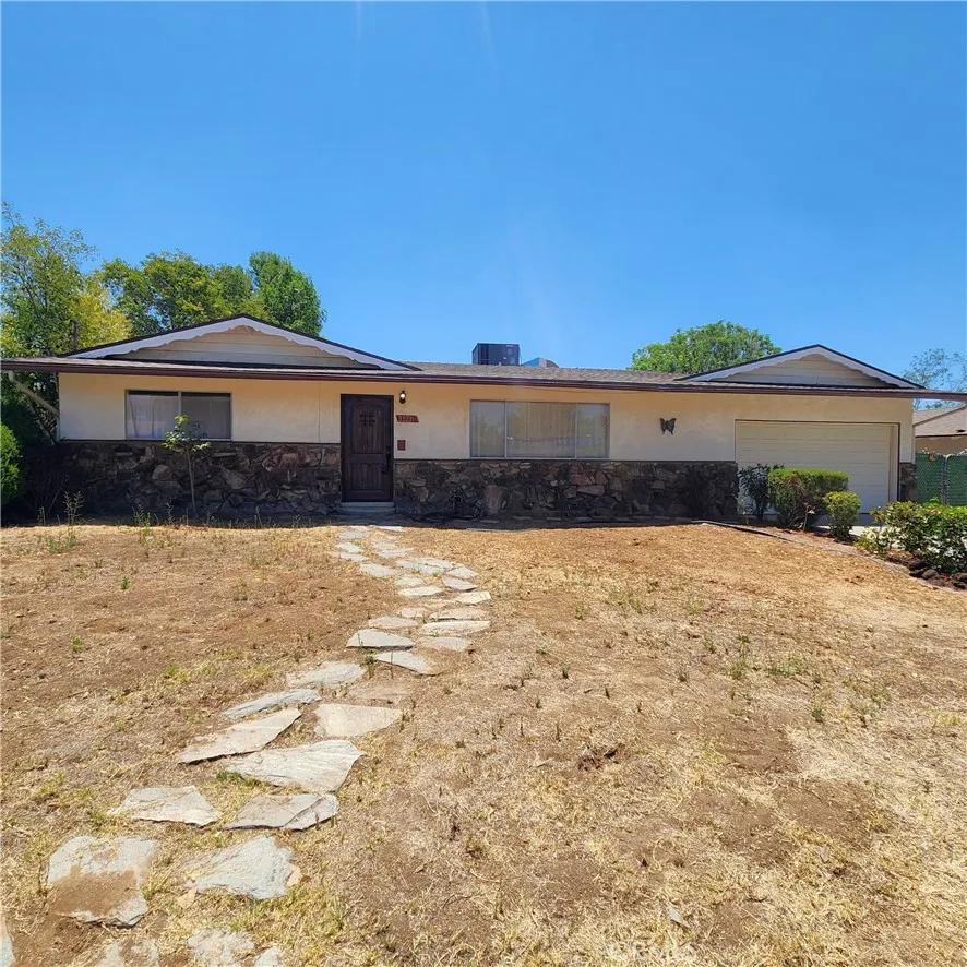 main property photo 0