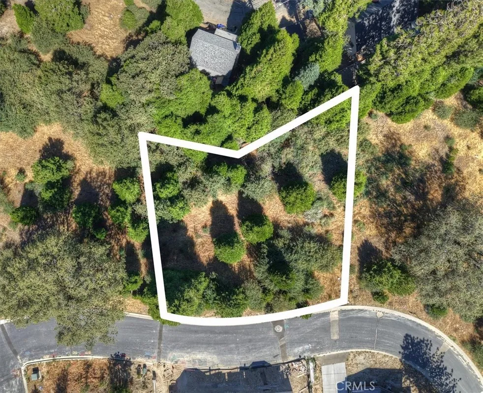 main property photo 14