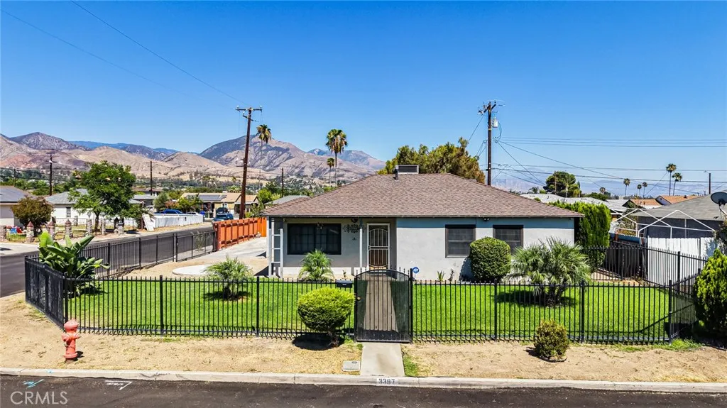 main property photo 0