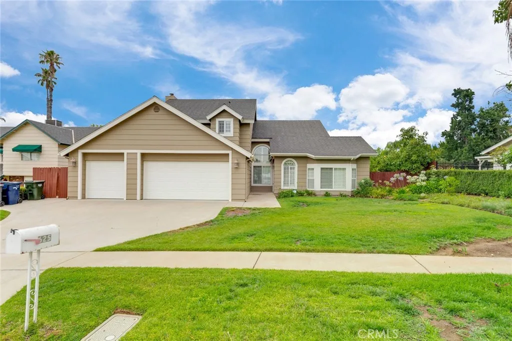 main property photo 0