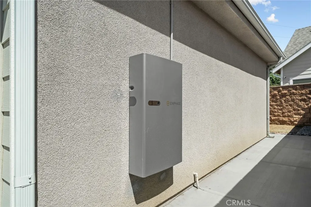 main property photo 31