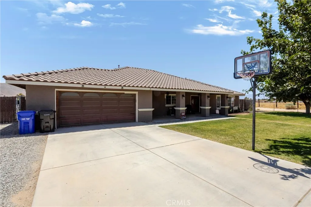 main property photo 28