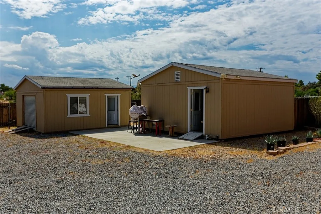 main property photo 39