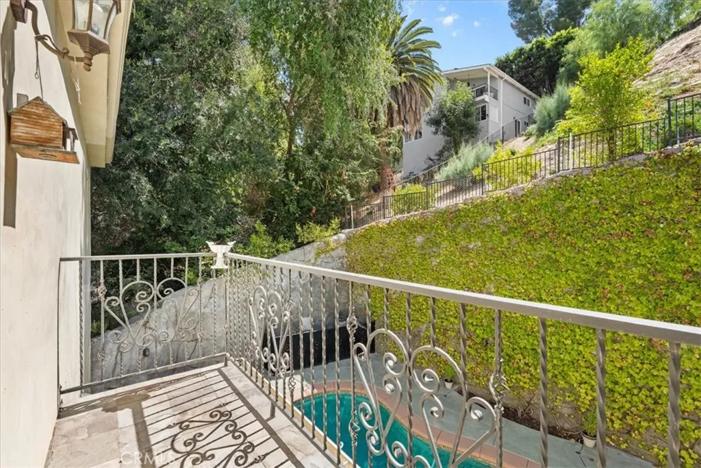 main property photo 45