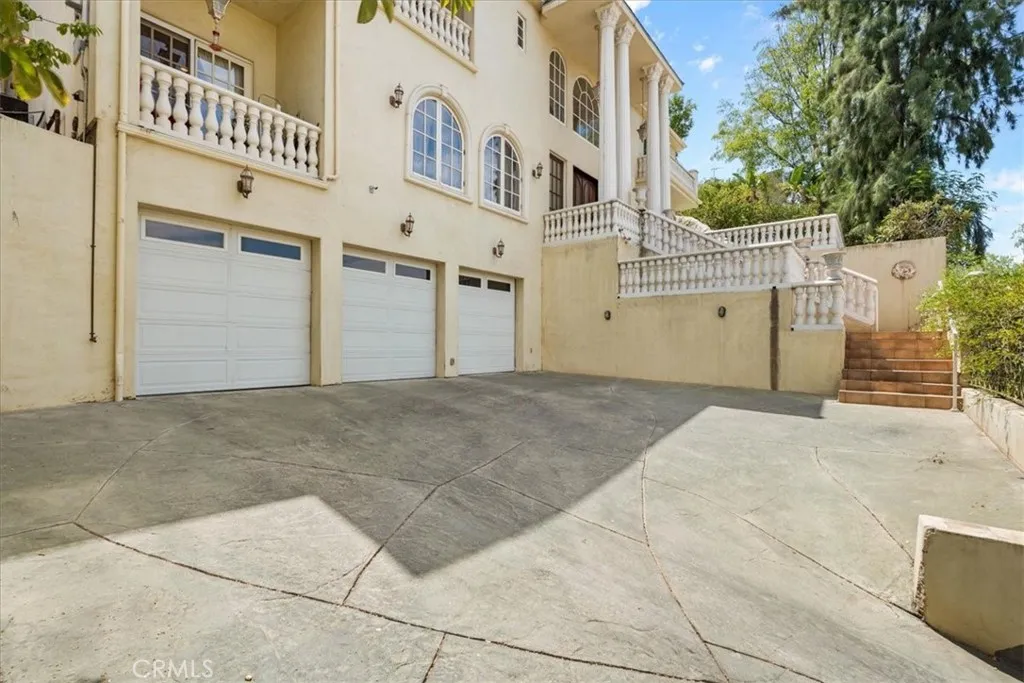 main property photo 59