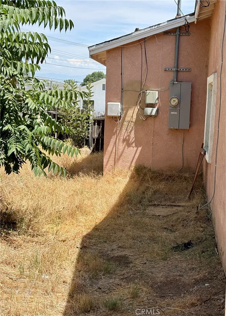 main property photo 30