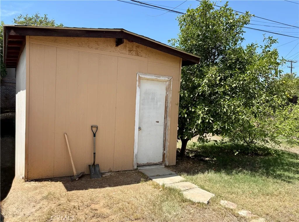 main property photo 33