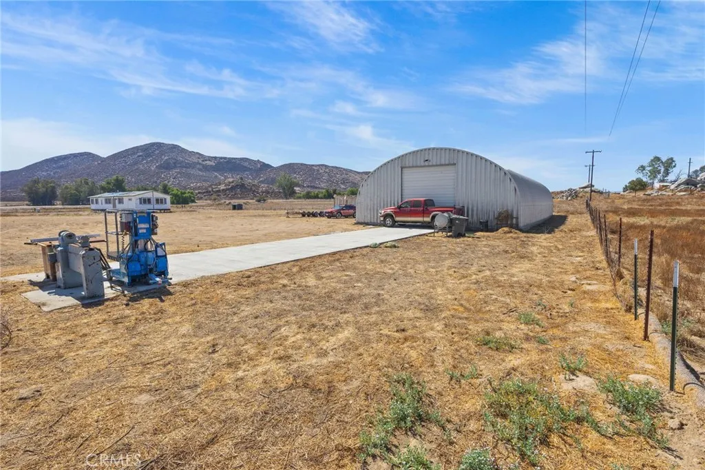 main property photo 23