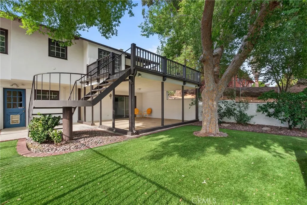 main property photo 40