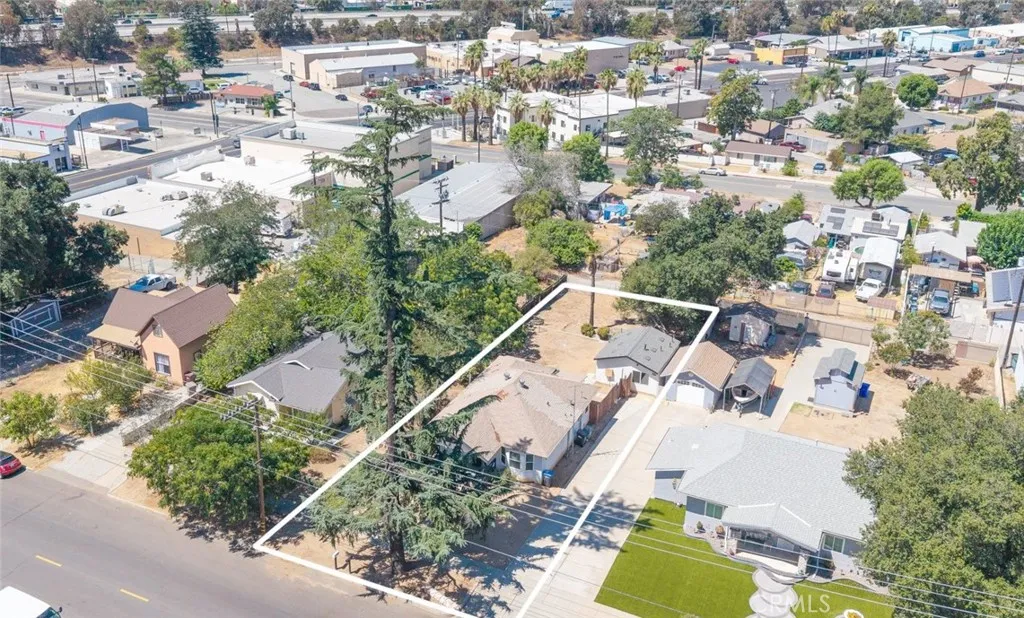 main property photo 36