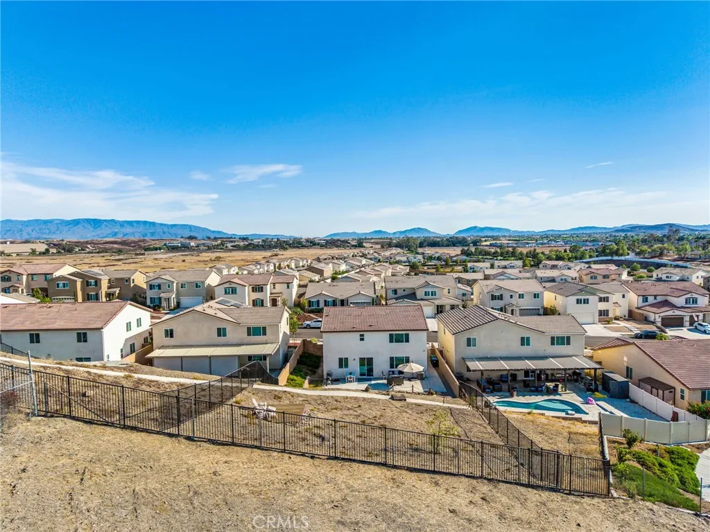 main property photo 50