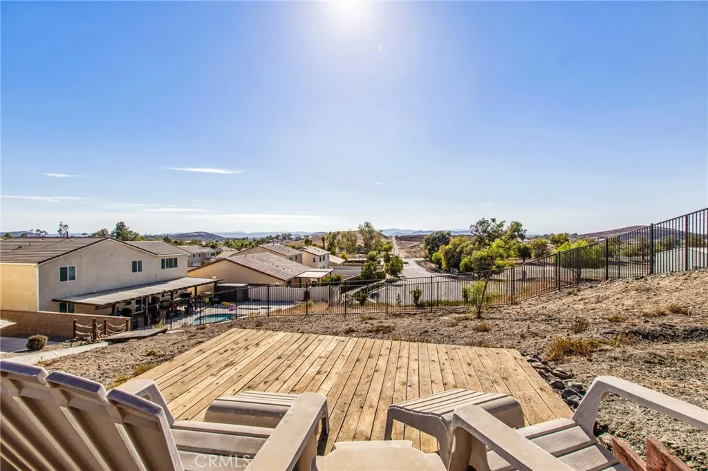 main property photo 74