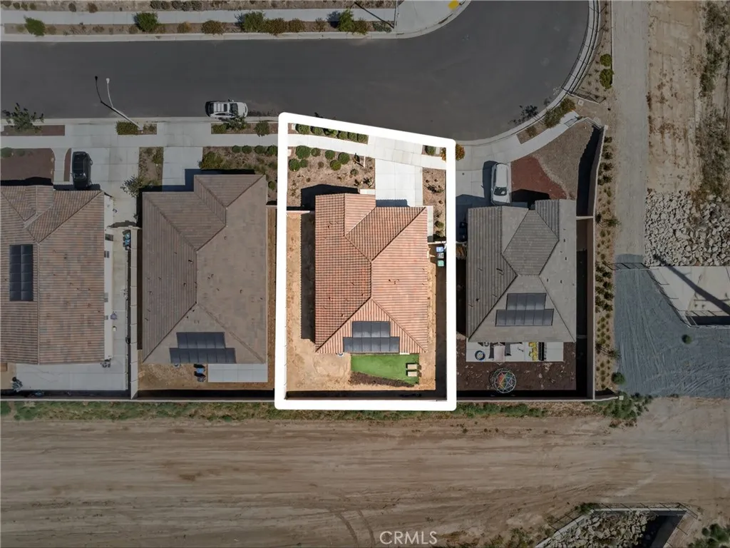 main property photo 18