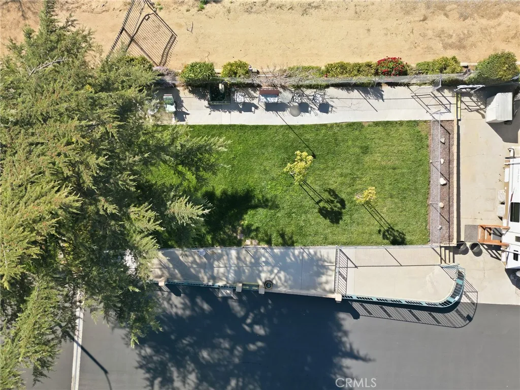 main property photo 32