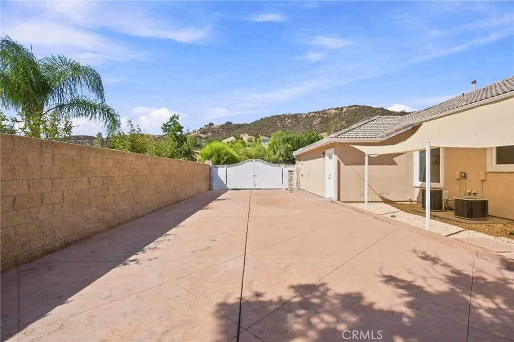 main property photo 47
