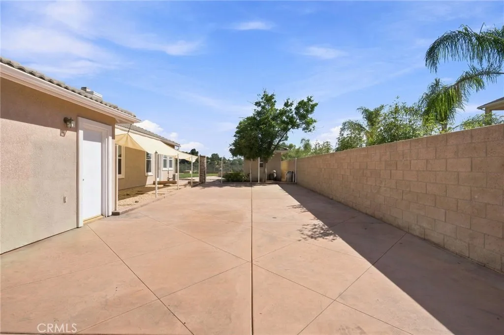 main property photo 49