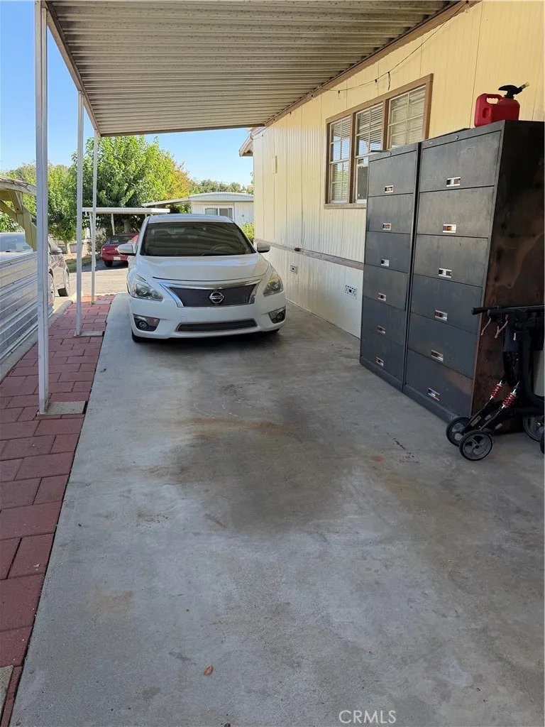 main property photo 29