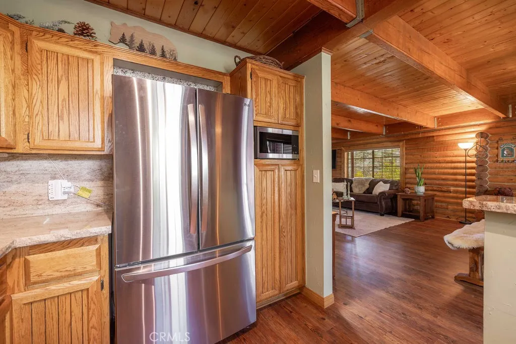 main property photo 16