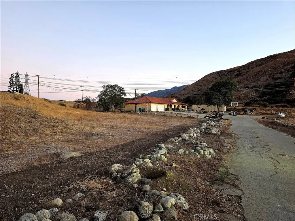 main property photo 13