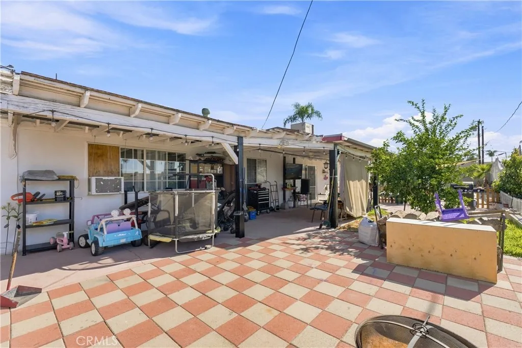main property photo 20