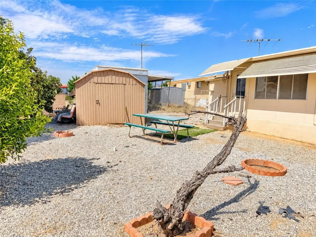 main property photo 21