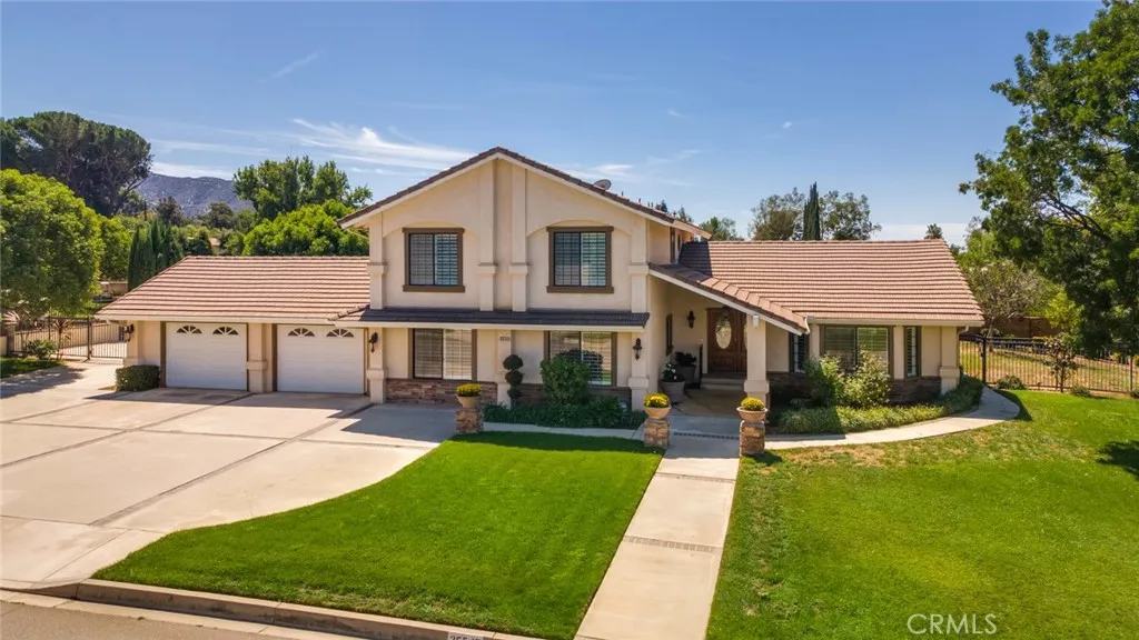 main property photo 52
