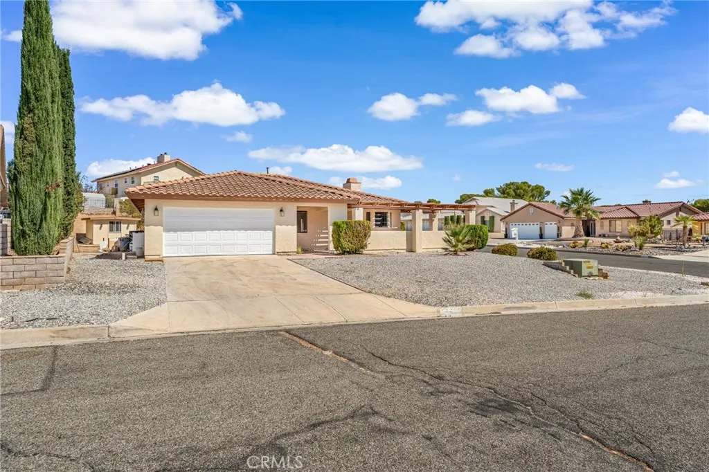 main property photo 3