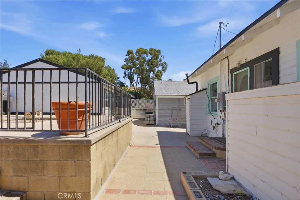 main property photo 39